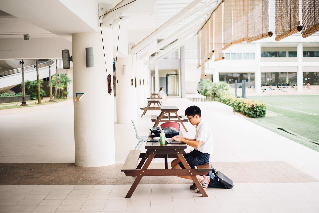 北京学生兼职现象探析与观察